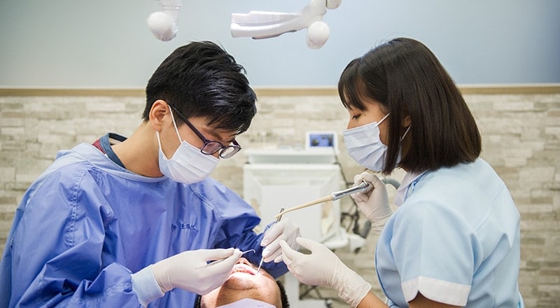 台中牙周病治療推薦-品維美學牙醫